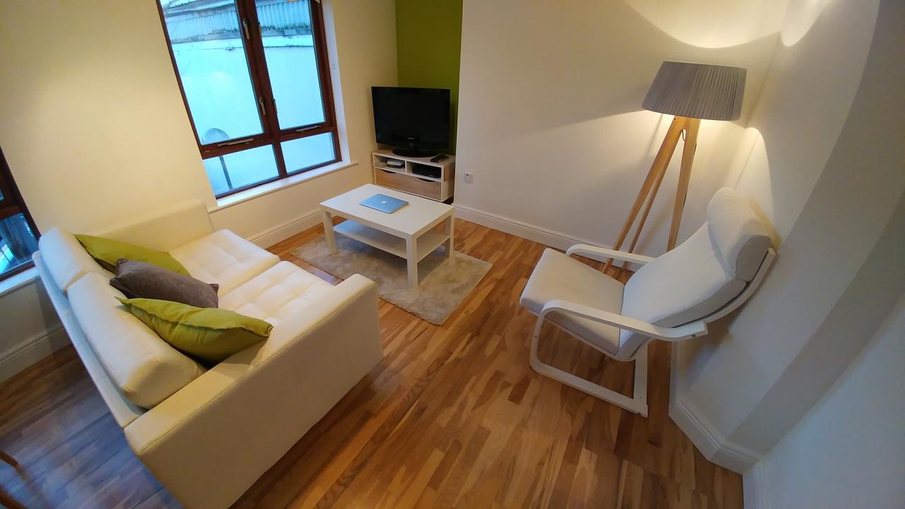 The Grand Canal Dock Apartment ダブリン エクステリア 写真