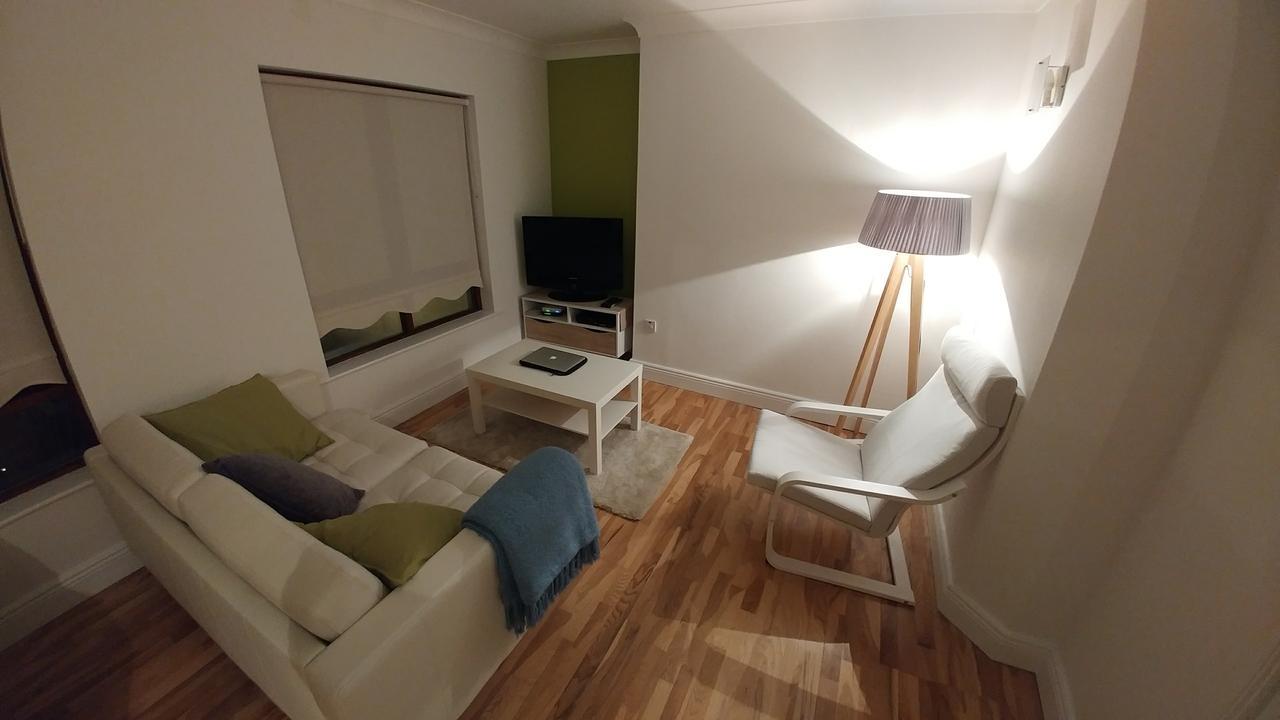 The Grand Canal Dock Apartment ダブリン エクステリア 写真