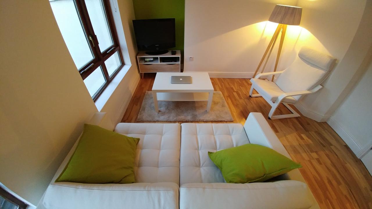 The Grand Canal Dock Apartment ダブリン エクステリア 写真