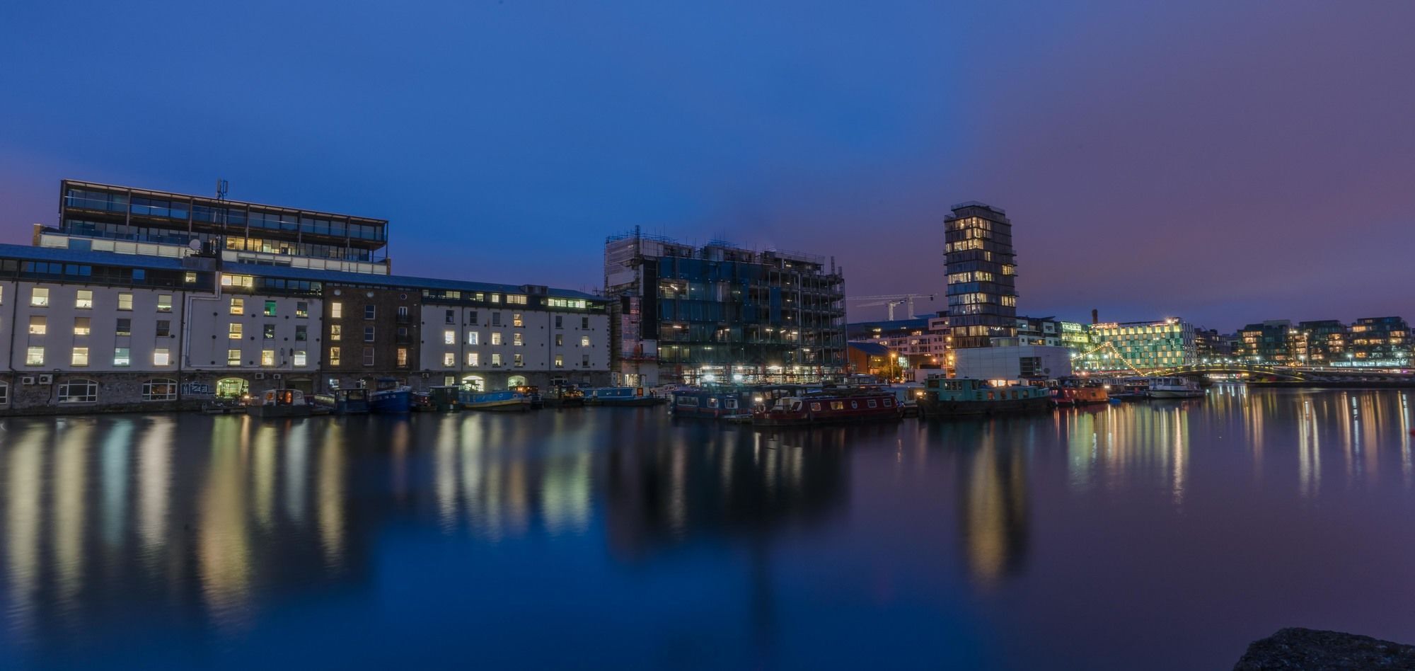 The Grand Canal Dock Apartment ダブリン エクステリア 写真